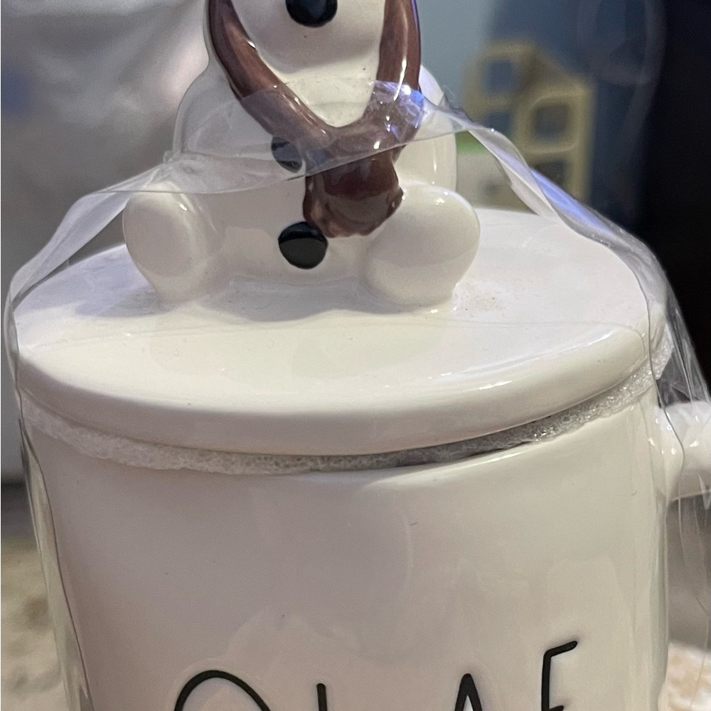 Olaf Ceramic Mug with Matching Lid